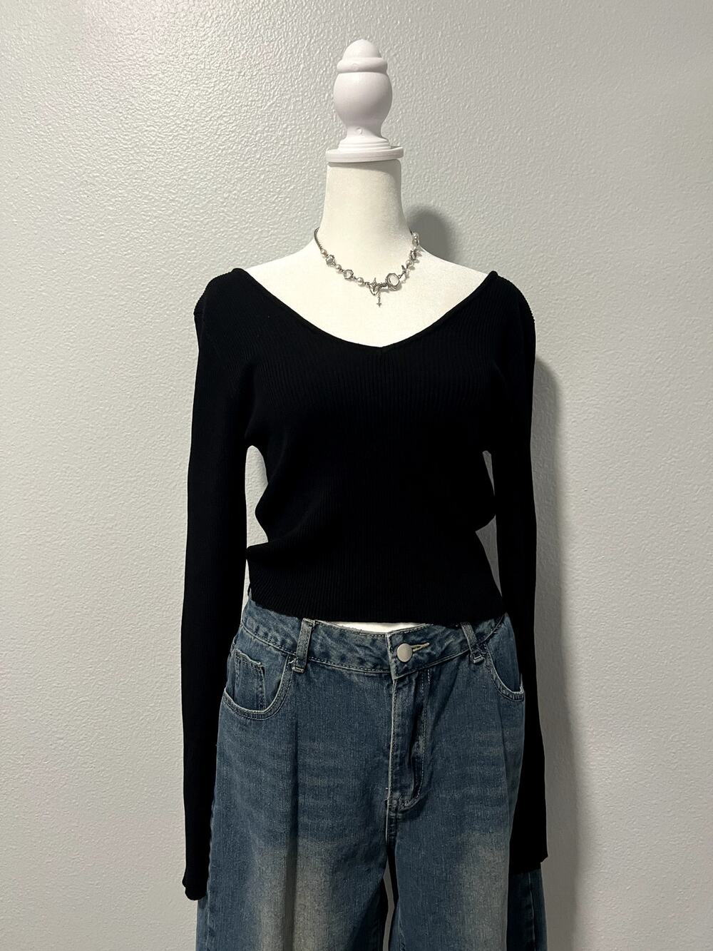 *(*NEW) Forever 21 V-Neck Knit Crop Top